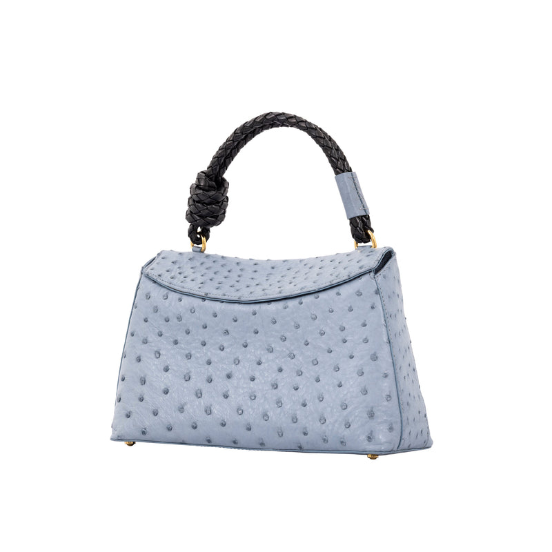 Esme in Astrale Ostrich